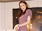 Bóng đá anh, ngoại hạng anh, lịch thi đấu euro 2012, Thư Kỳ khoe khéo vòng một